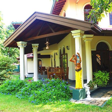 Villa Eco Green Negombo Buitenkant foto