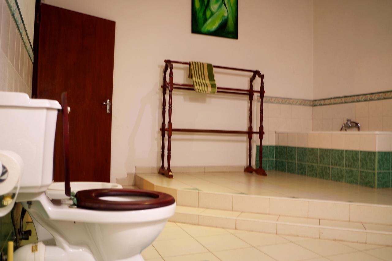 Villa Eco Green Negombo Buitenkant foto