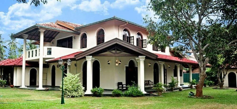Villa Eco Green Negombo Buitenkant foto